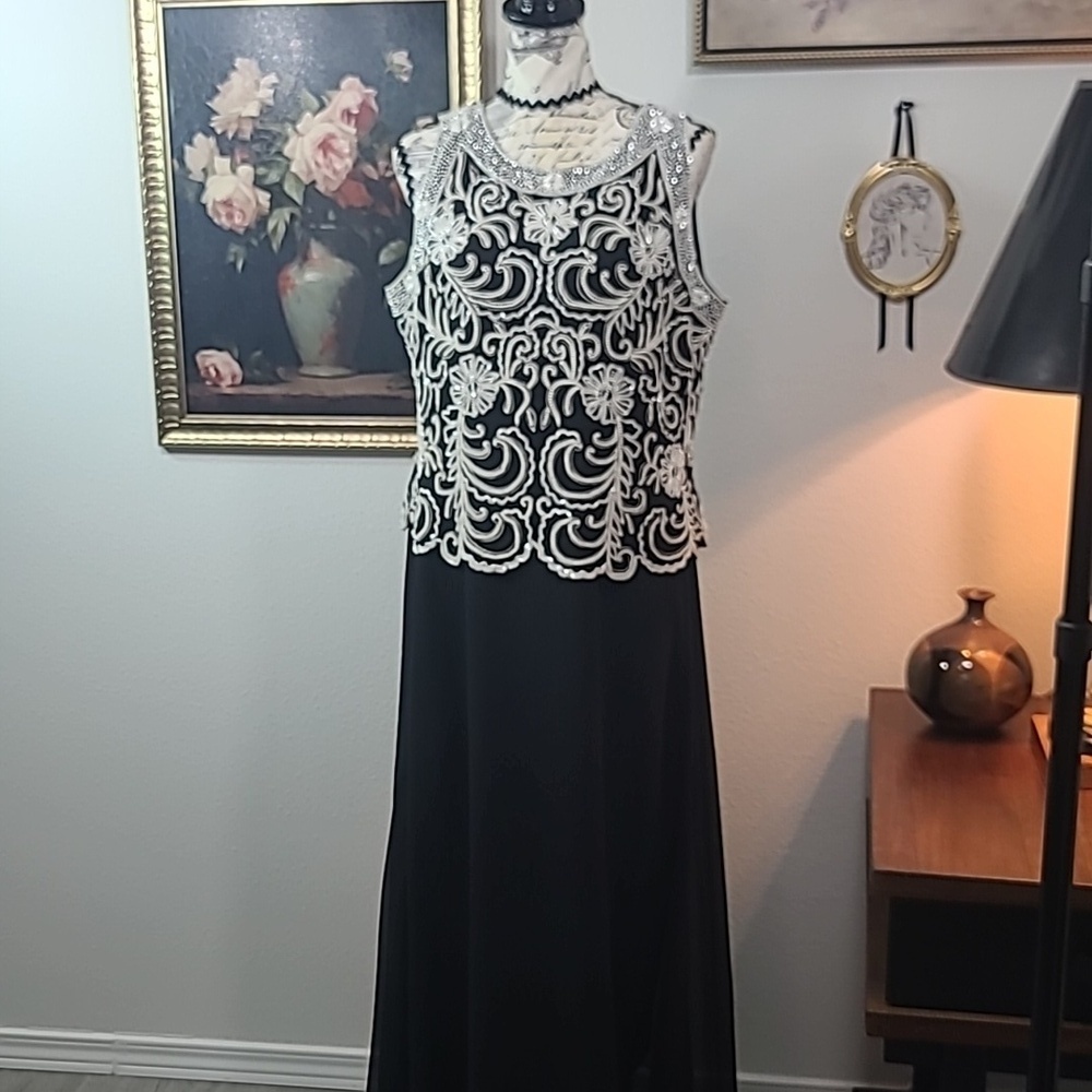 J Kara Black and Whited Beaded Maxi Dress